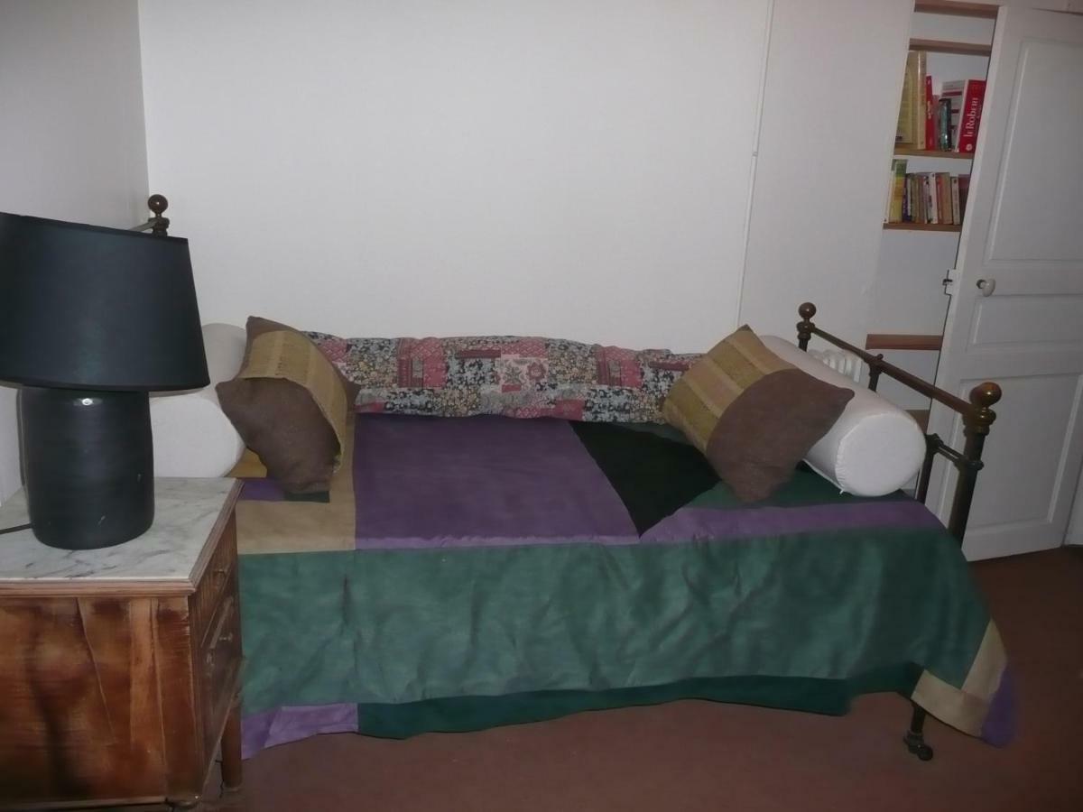 81 Rue Des Juifs Holiday home Granville